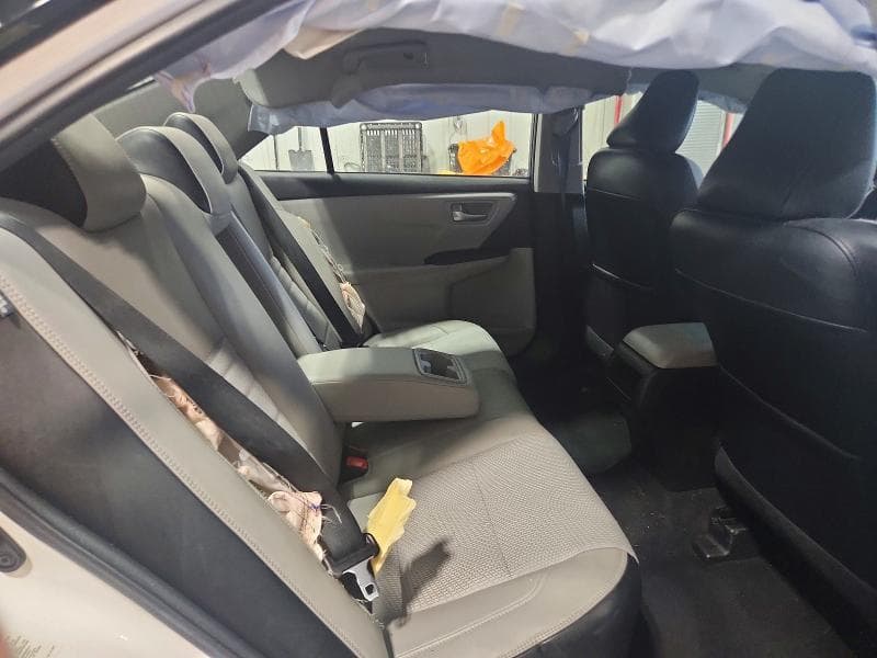 2017 TOYOTA CAMRY SE 10