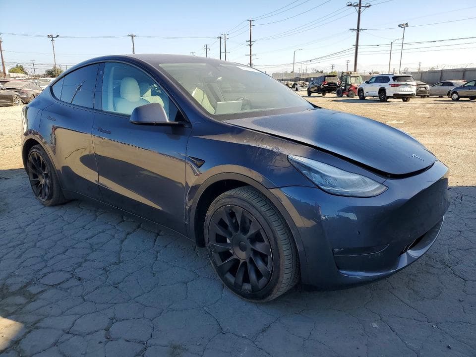 2022 TESLA MODEL Y 4