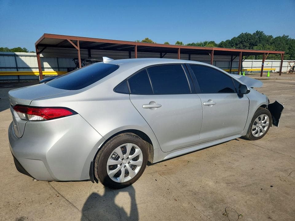 2026 TOYOTA COROLLA LE 3