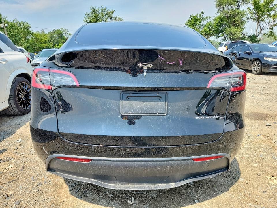 2023 TESLA MODEL Y 6