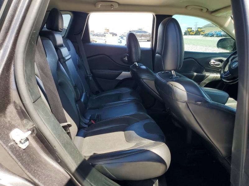2018 JEEP CHEROKEE LATITUDE PLUS 10