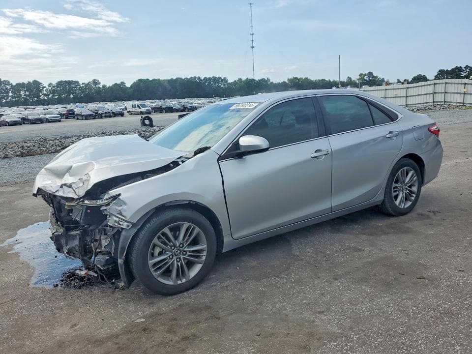 2017 TOYOTA CAMRY SE - 1