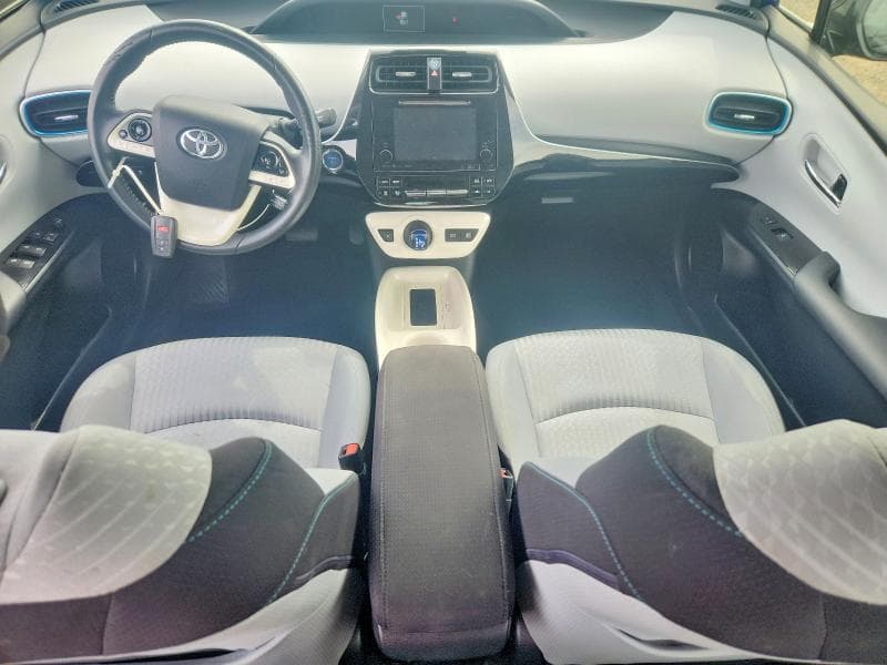 2017 TOYOTA PRIUS THREE 8