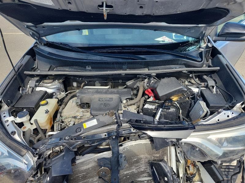 2018 TOYOTA RAV4 SE 12