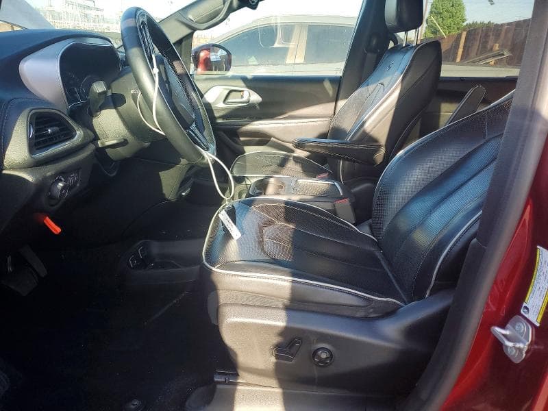 2019 CHRYSLER PACIFICA LIMITED 7