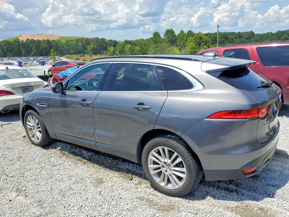2017 JAGUAR F-PACE PRESTIGE 2