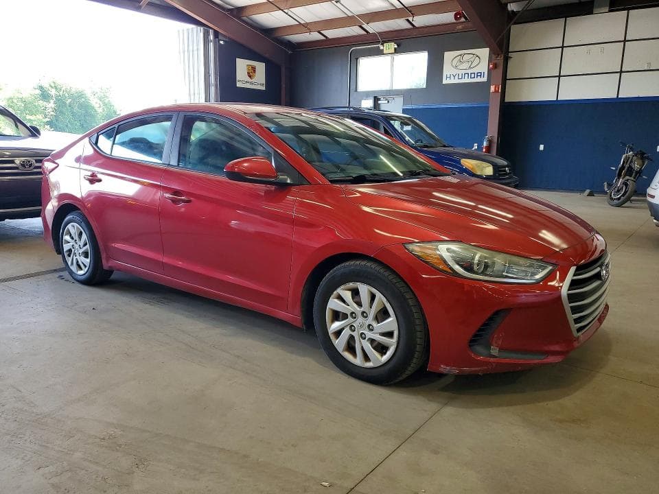 2017 HYUNDAI ELANTRA SE 4