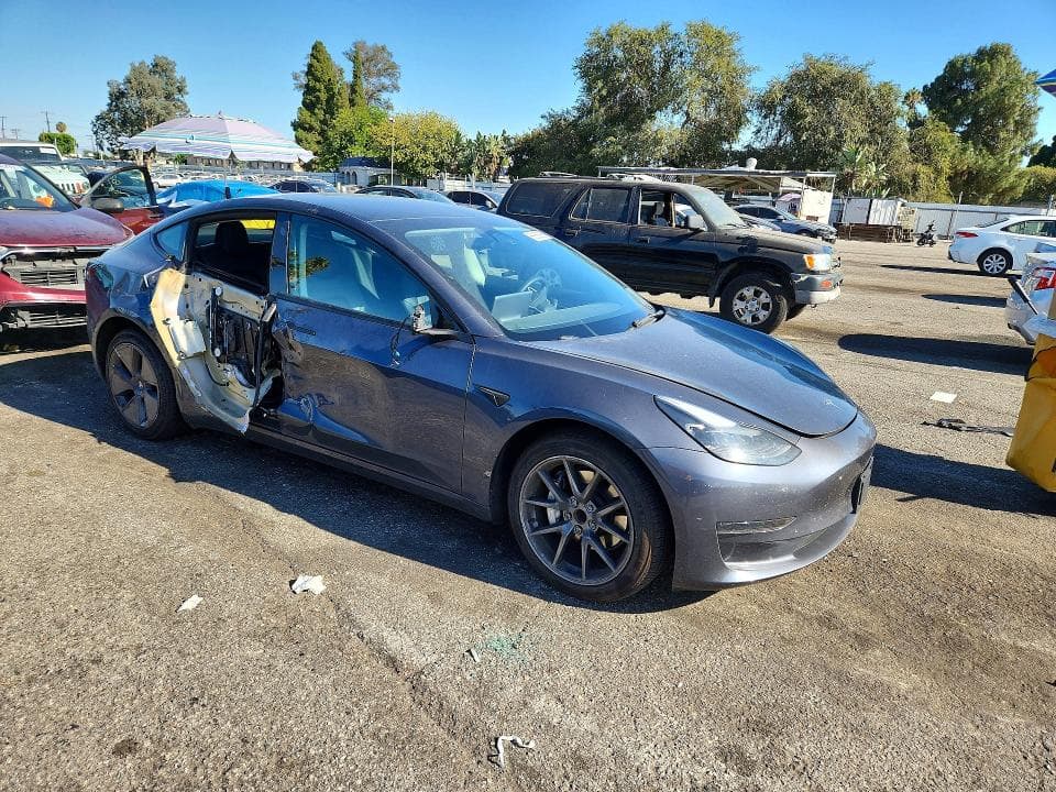 2023 TESLA MODEL 3 4