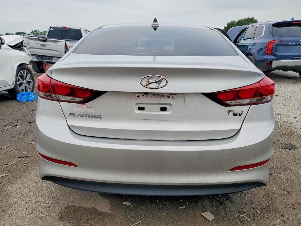 2017 HYUNDAI ELANTRA SE 6