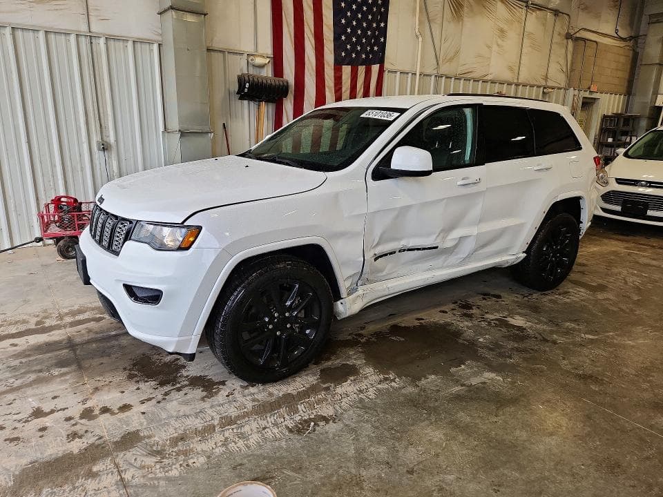 2021 JEEP GRAND CHEROKEE LAREDO - 1