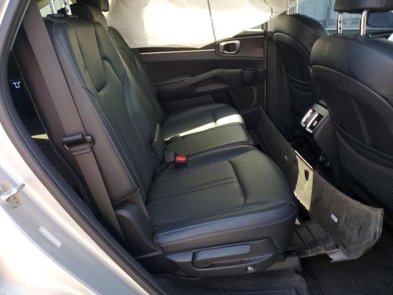 2021 KIA SORENTO S 11