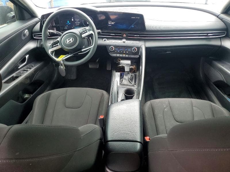 2024 HYUNDAI ELANTRA SEL 8