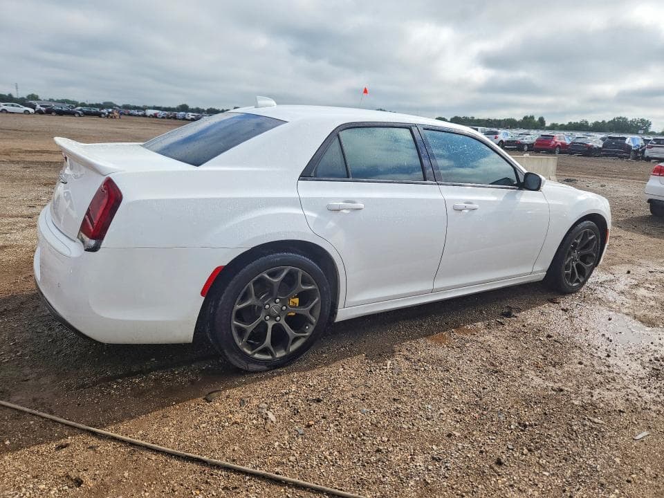 2018 CHRYSLER 300 S 3
