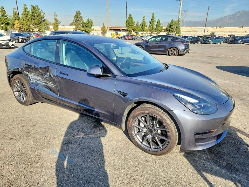 2023 TESLA MODEL 3 4