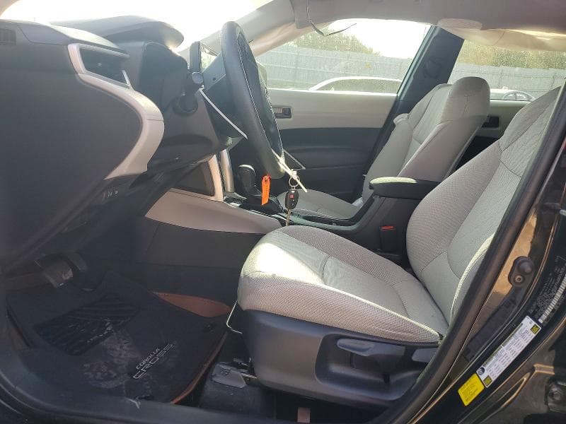 2025 TOYOTA COROLLA CROSS L 7