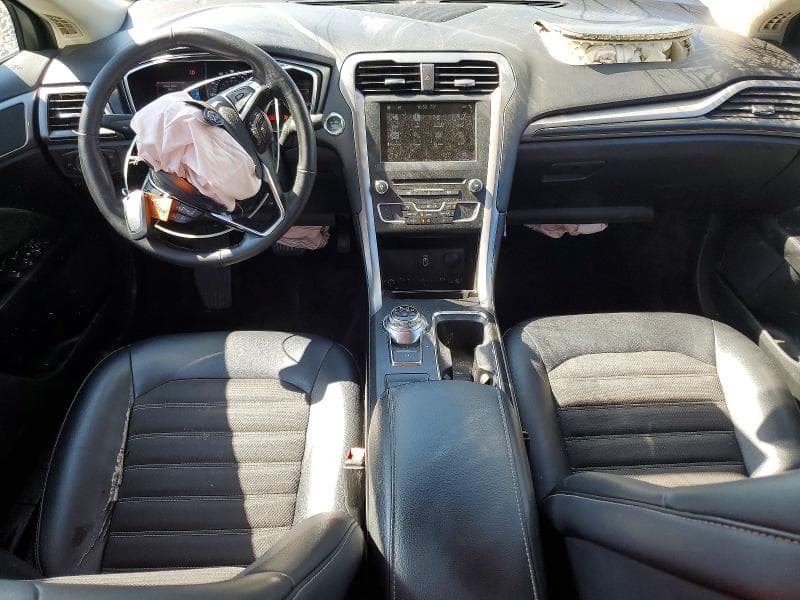 2017 FORD FUSION SE 8