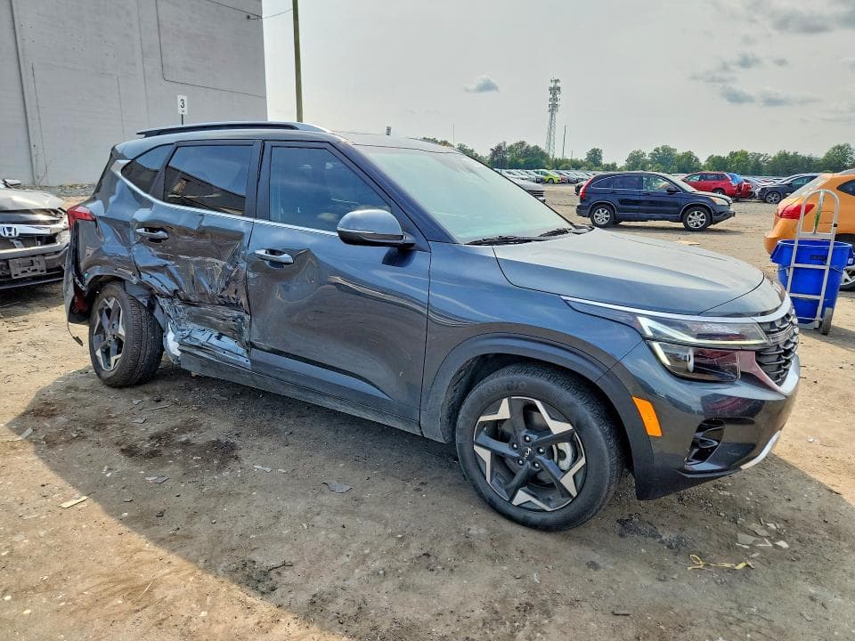 2024 KIA SELTOS EX 4