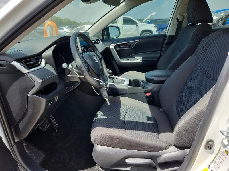 2024 TOYOTA RAV4 LE 7