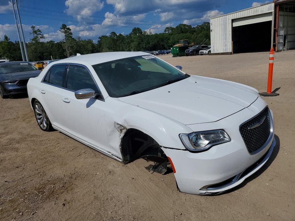 2019 CHRYSLER 300 TOURING 4