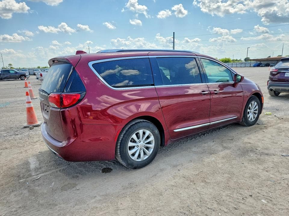 2019 CHRYSLER PACIFICA TOURING L 3