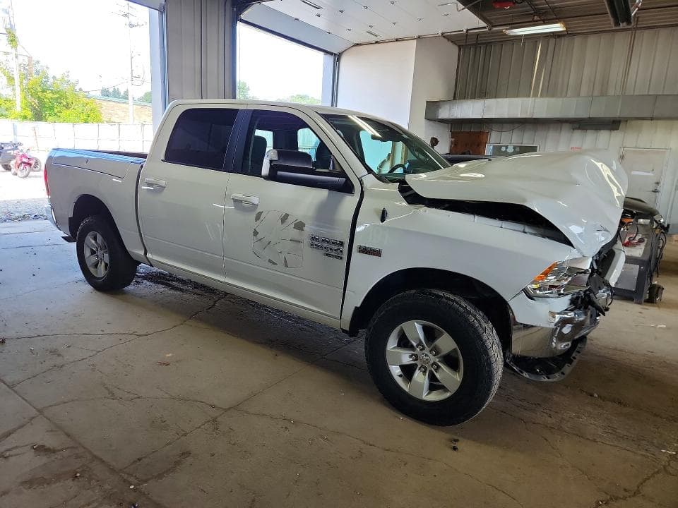 2019 RAM 1500 CLASSIC SLT 4