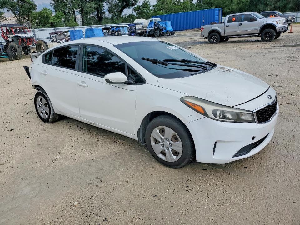 2017 KIA FORTE LX 4