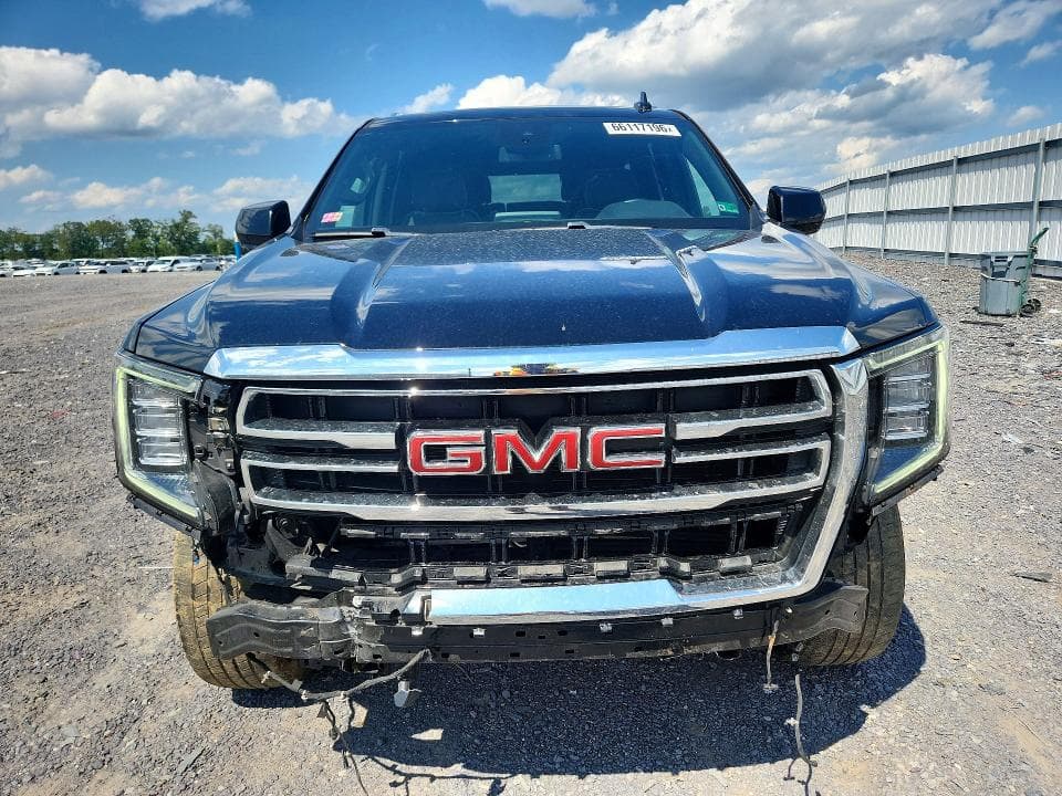2023 GMC YUKON SLT 5