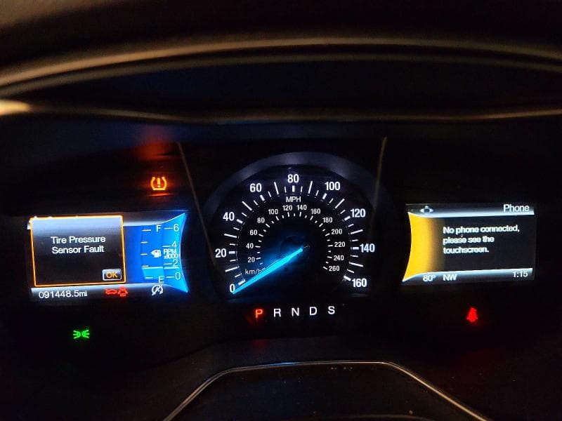 2017 FORD FUSION SE 9