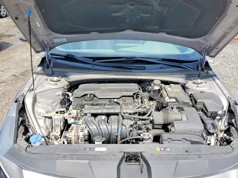 2022 HYUNDAI ELANTRA SE 11