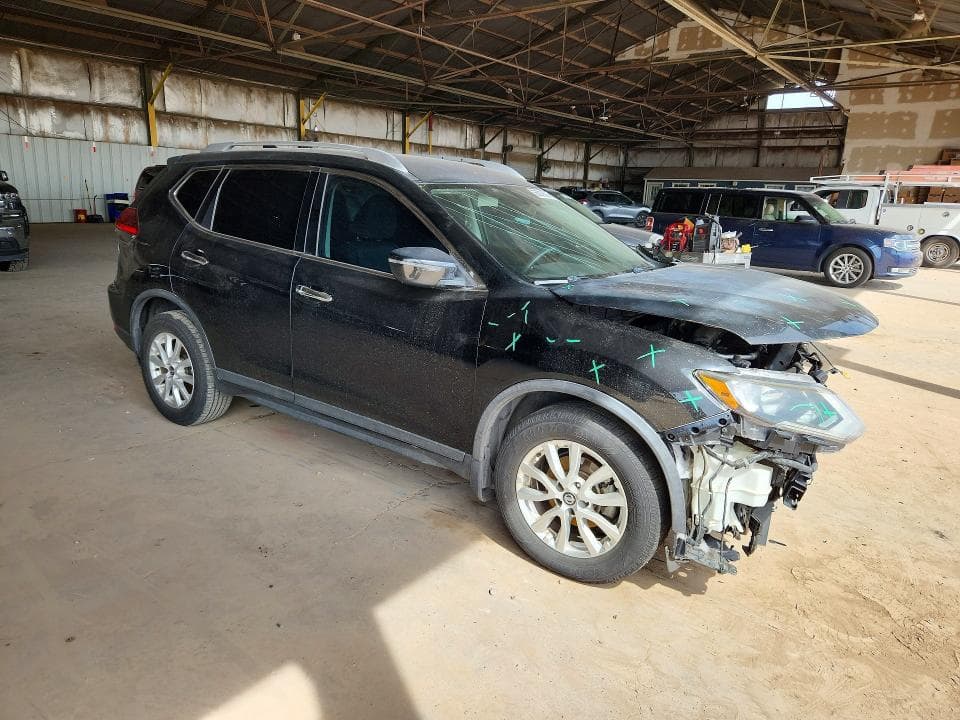 2017 NISSAN ROGUE SV 4