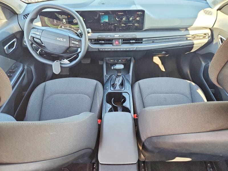 2025 KIA K4 LXS 8