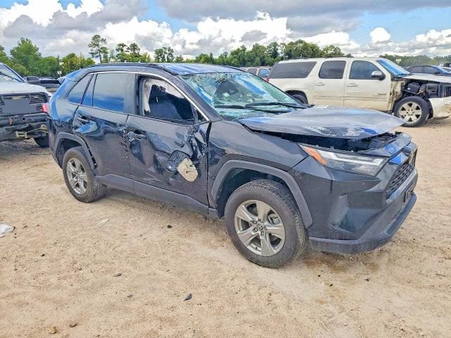 2024 TOYOTA RAV4 XLE 4