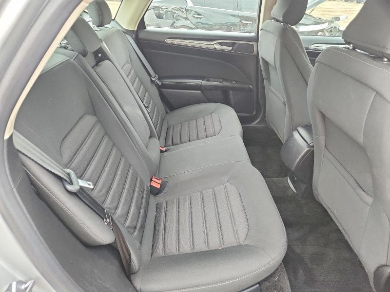 2018 FORD FUSION SE 10