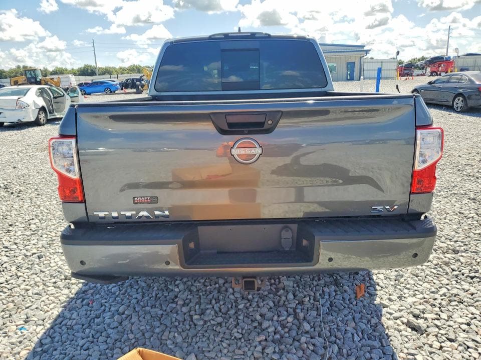 2023 NISSAN TITAN SV 6