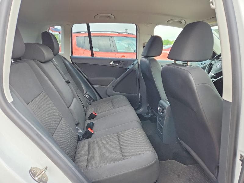 2017 VOLKSWAGEN TIGUAN S 10