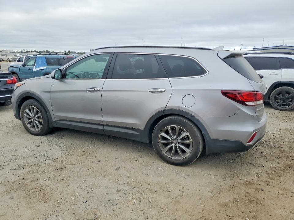 2018 HYUNDAI SANTA FE SE 2