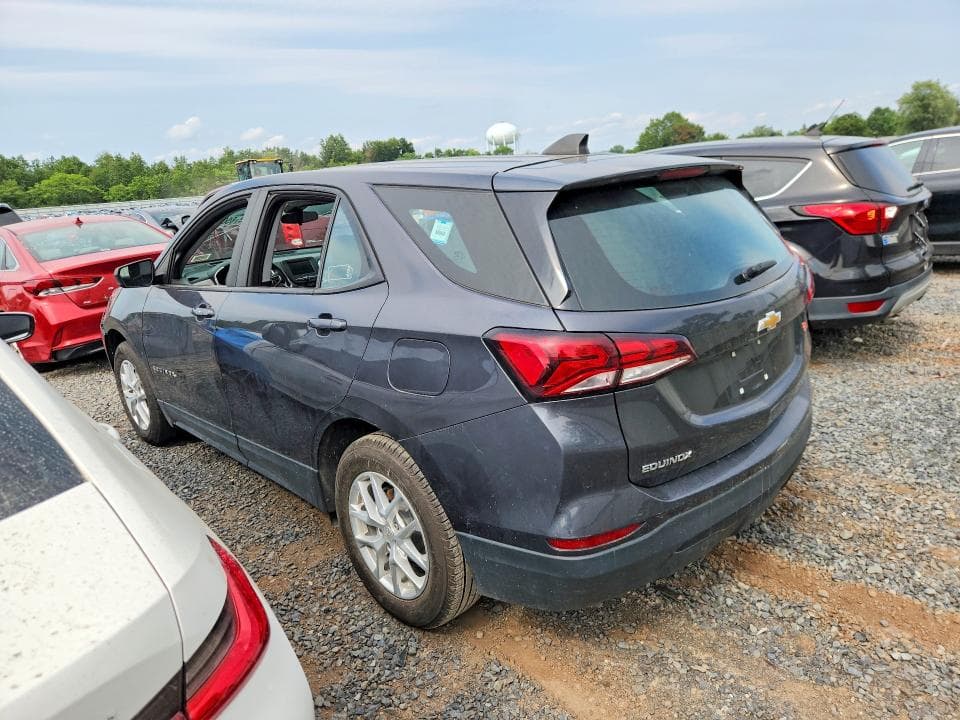 2022 CHEVROLET EQUINOX LS 2