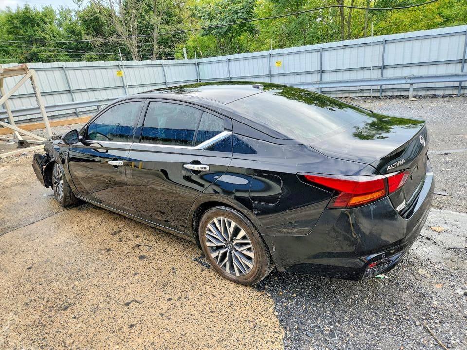 2023 NISSAN ALTIMA SV 2