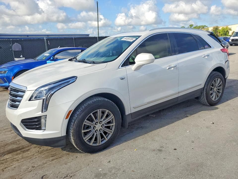 2017 CADILLAC XT5 LUXURY - 1