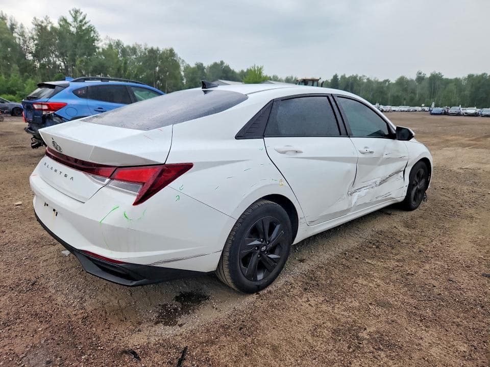 2021 HYUNDAI ELANTRA SEL 3