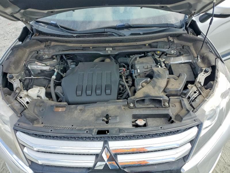 2018 MITSUBISHI ECLIPSE CROSS SE 11
