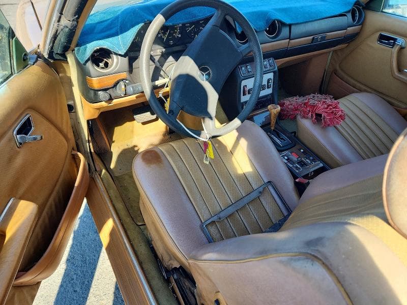 1984 MERCEDES-BENZ 300 CDT 8