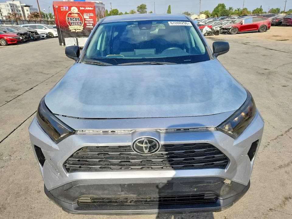 2022 TOYOTA RAV4 LE 5