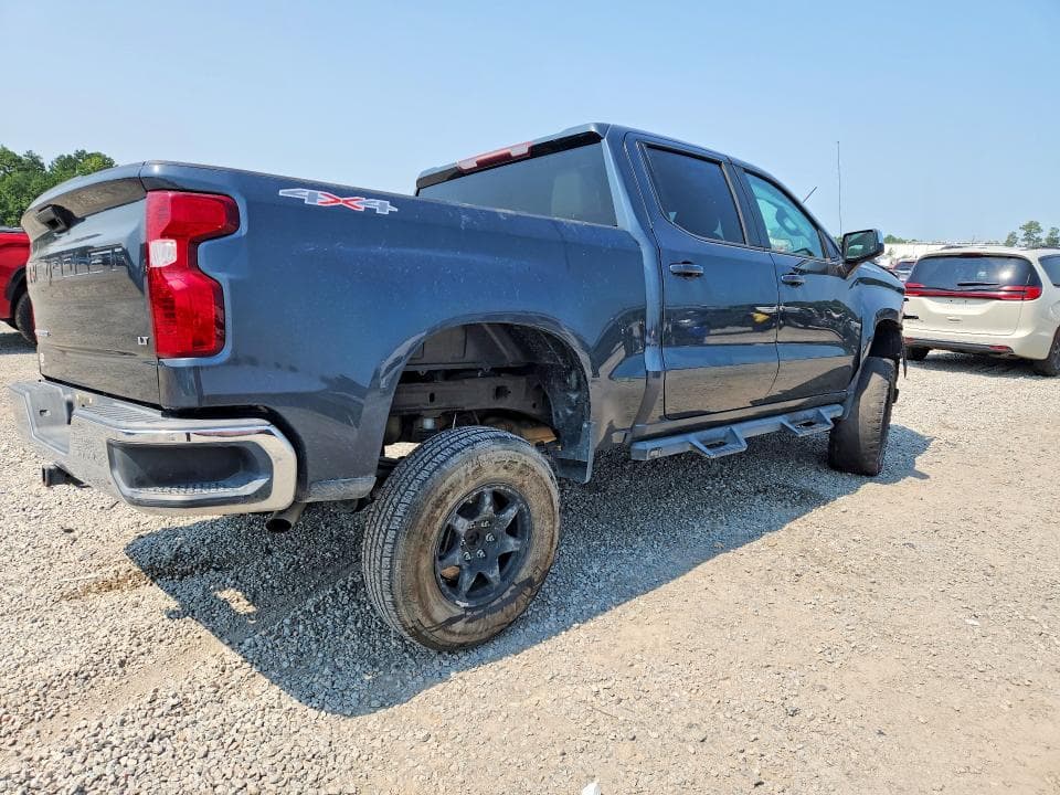 2020 CHEVROLET SILVERADO K1500 LT 3