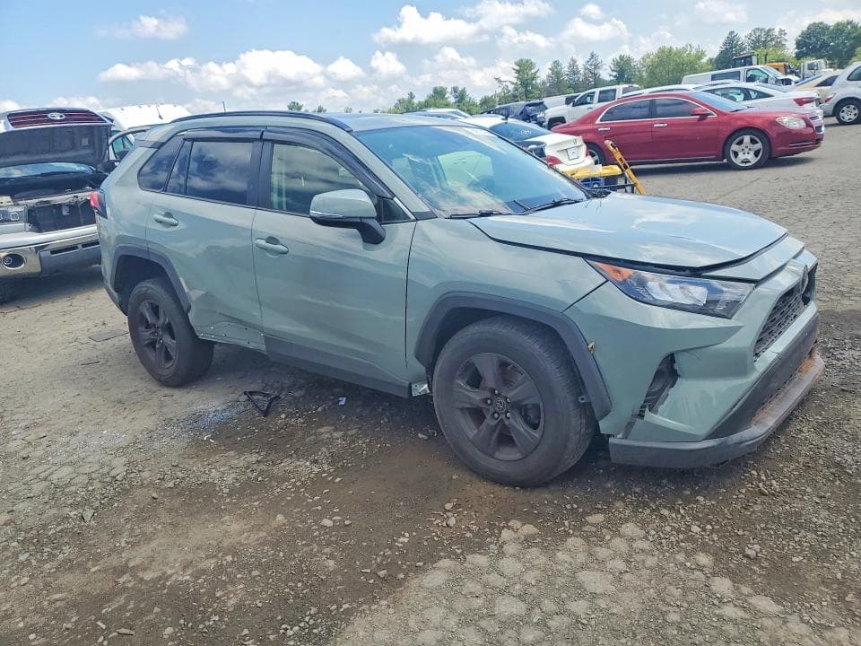 2019 TOYOTA RAV4 XLE 4