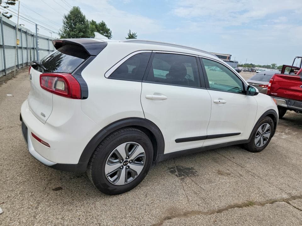 2019 KIA NIRO LX 3