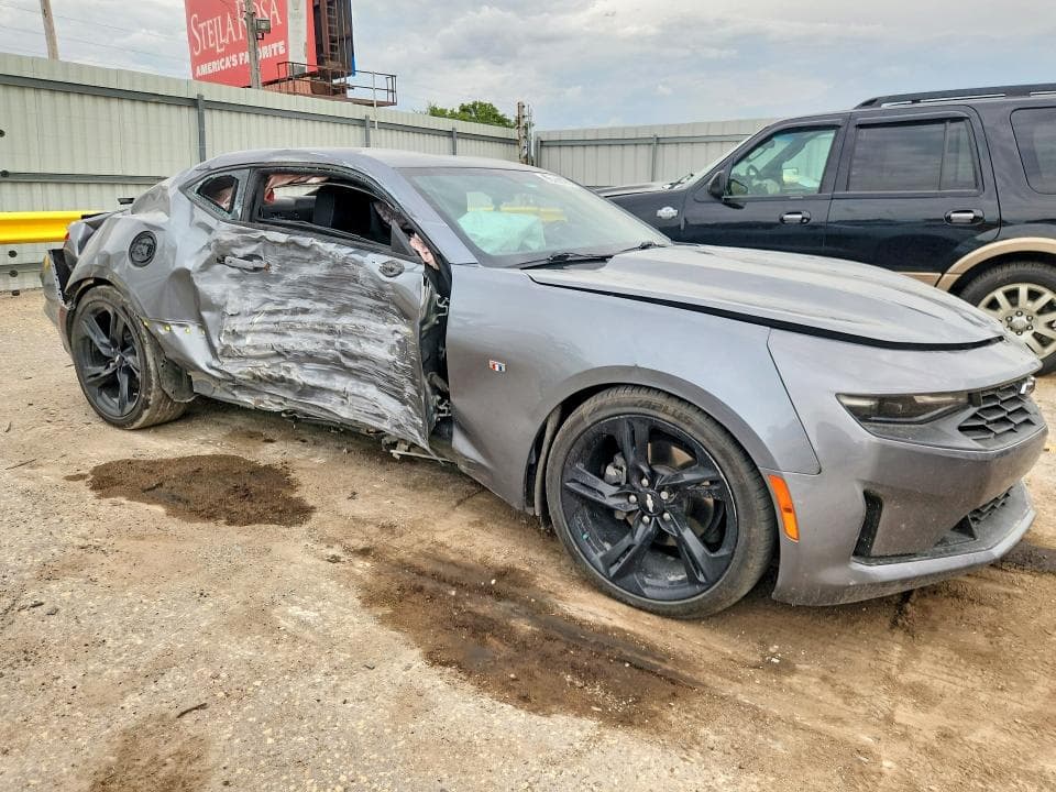 2019 CHEVROLET CAMARO LS 4