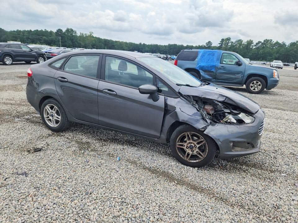 2017 FORD FIESTA SE 4