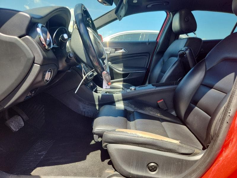 2019 MERCEDES-BENZ GLA 250 7