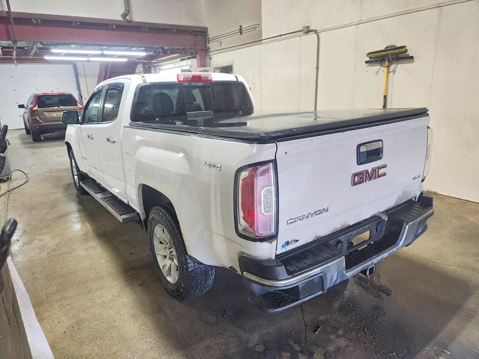 2017 GMC CANYON SLE 2